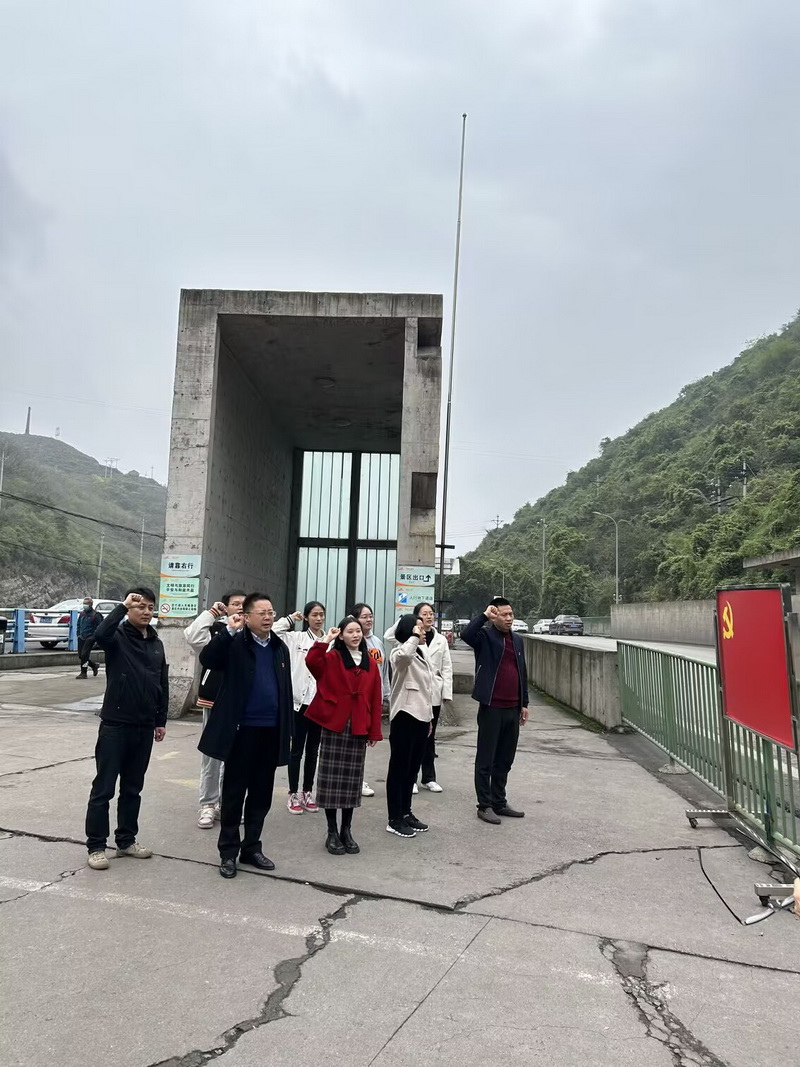 ZXpQ_1679887832748037982.jpg A4773C5BD5922A63F48EDC240018F9DC.jpg