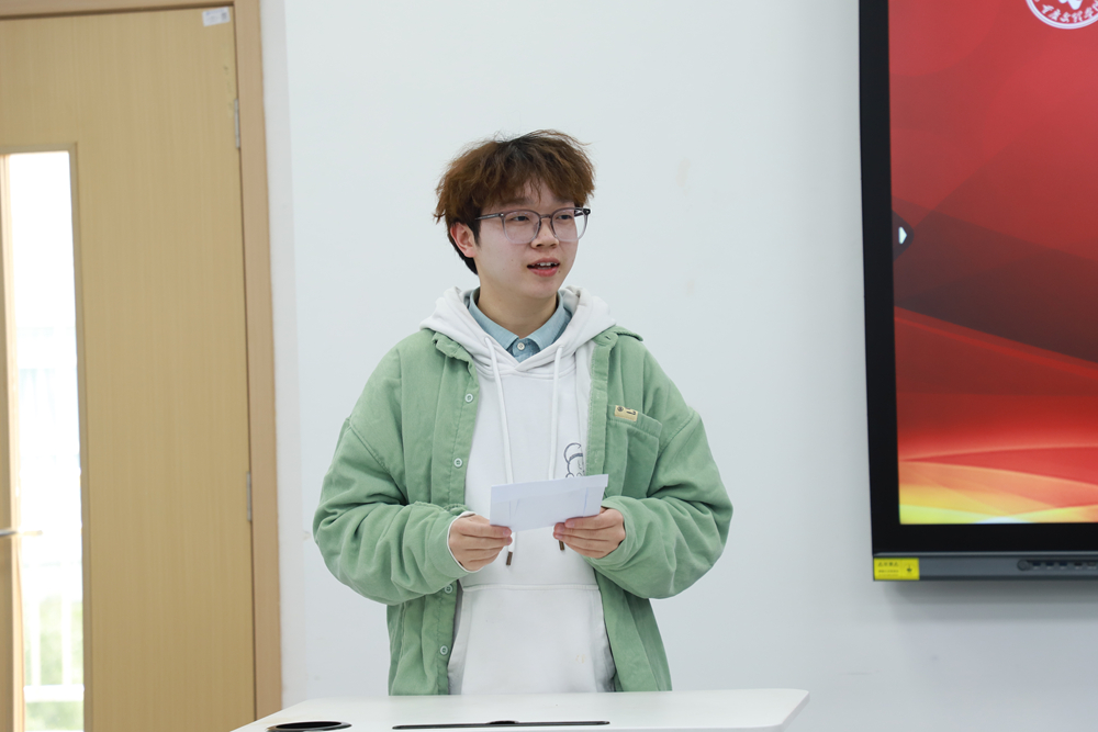 MKBI_1763975423965086157.jpg IMG_8505.jpg